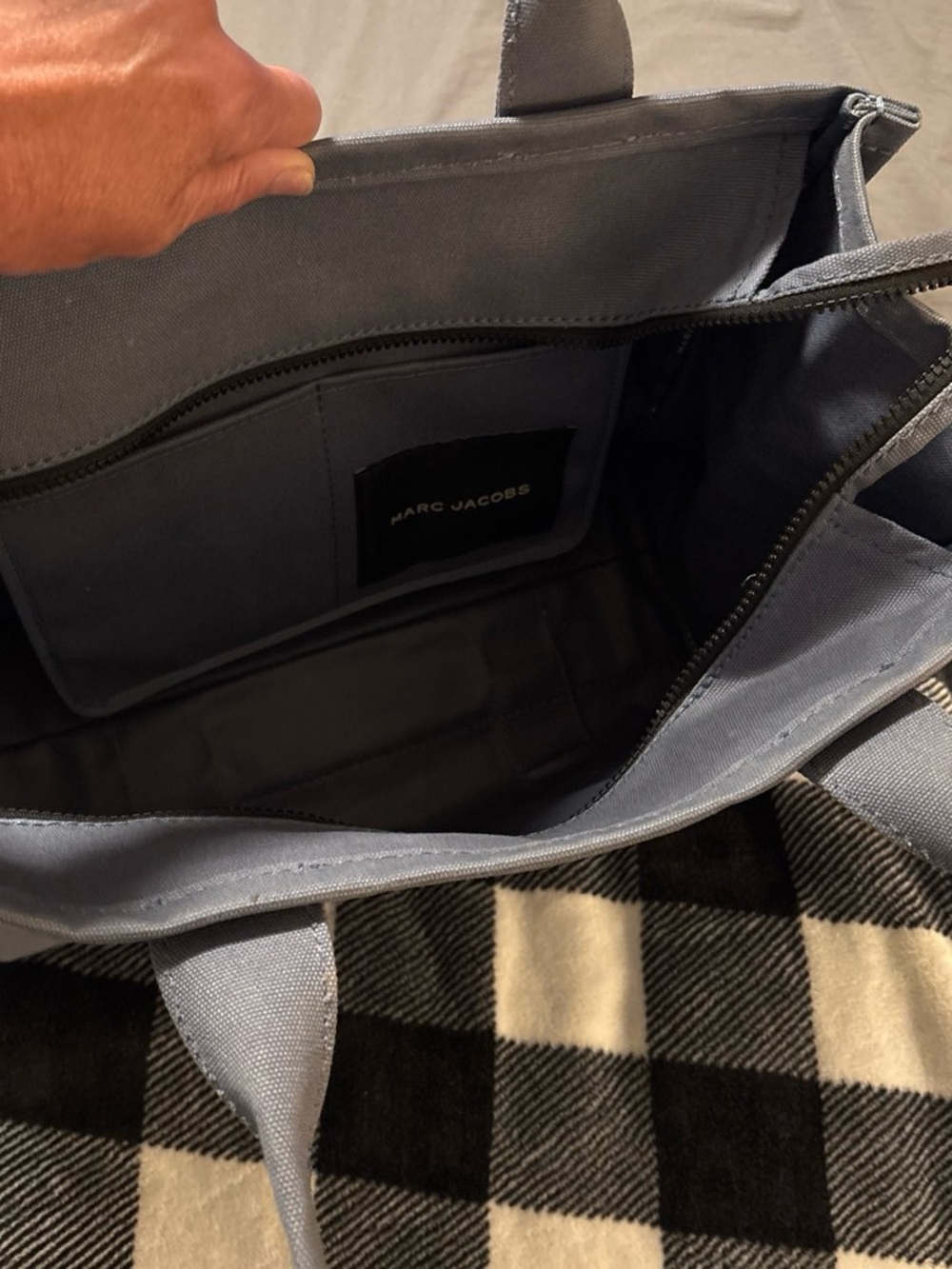 Marc Jacobs Large Blue THE TOTE BAG - Picture 4 of 8